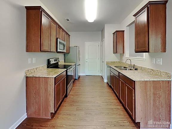 5th image of 2070 Aragon Ln