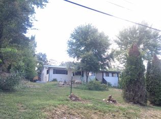 2114 Broomfield Rd SE, Cleveland, TN 37323