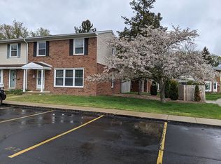13346 Lake Point Blvd, Belleville, MI 48111