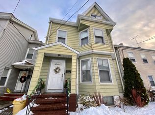 14 Mangold St, Haledon, NJ 07508