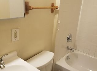 869 Alhambra Rd, Cleveland, OH 44110