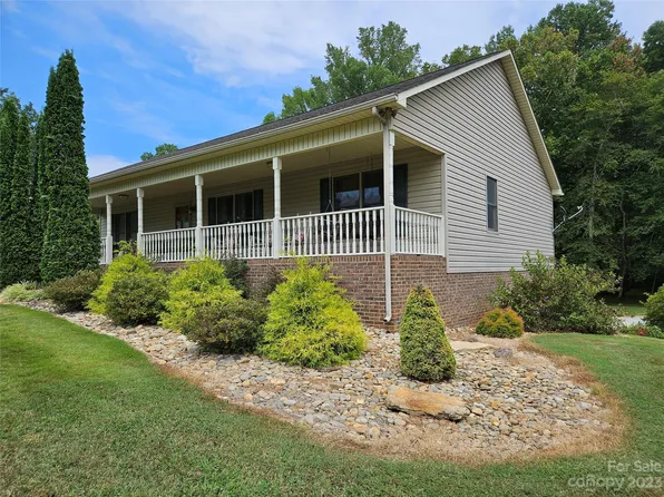 152 Cross Over Rd, Ellenboro, NC 28040