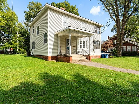 2nd image of 209 W Brown St