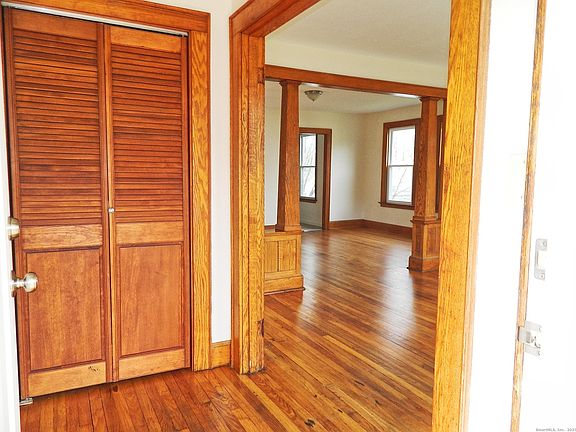 2nd image of 191 Bradley Avenue