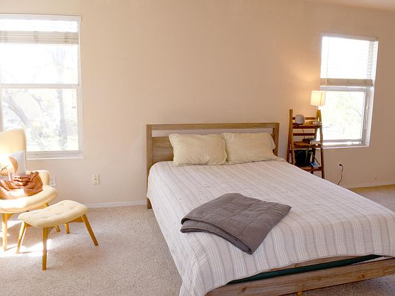 5th image of 4260 Altura Vista Ln NE