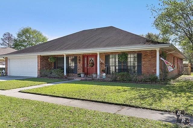 1st image of 305 Wayside Dr
