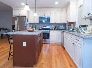 276 Warren St #2, Lyndhurst, NJ 07071