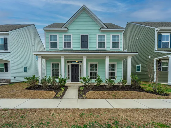 219 Corvus St, Summerville, SC 29483