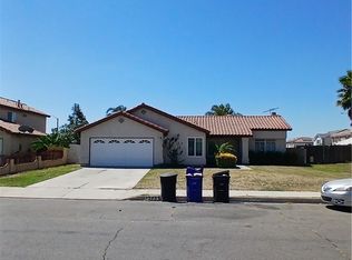 1273 W Woodcrest St, Bloomington, CA 92316