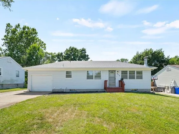 815 S Alta Ln, Olathe, KS 66061