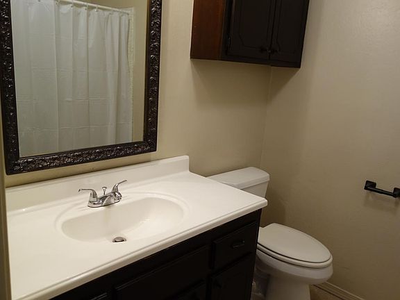 4th image of 3544 Hillside Dr