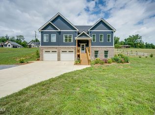 2155 Carroll Creek Rd, Johnson City, TN 37615