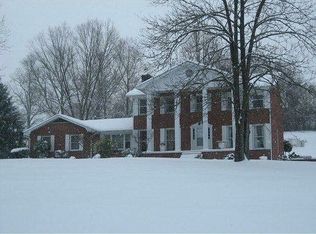 338 Maple Dr, La Follette, TN 37766