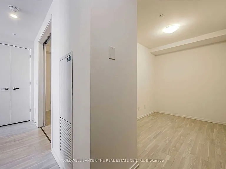 1 Bloor St E #7 — Photo 29