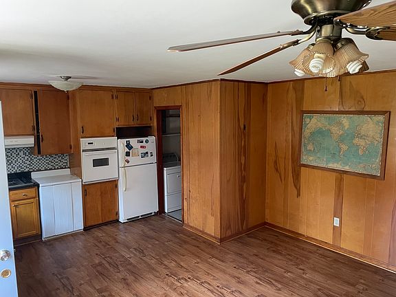 4th image of 403 Marlington St