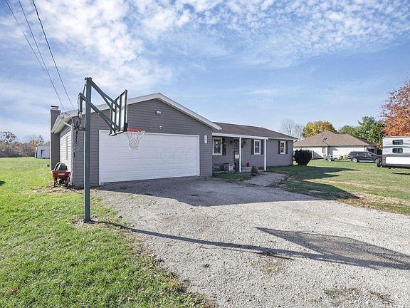 2nd image of 261 Valley Dr NE
