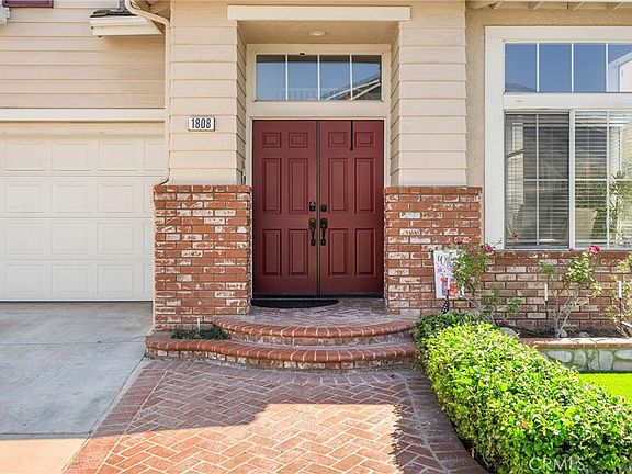 4th image of 1808 Taft Ln
