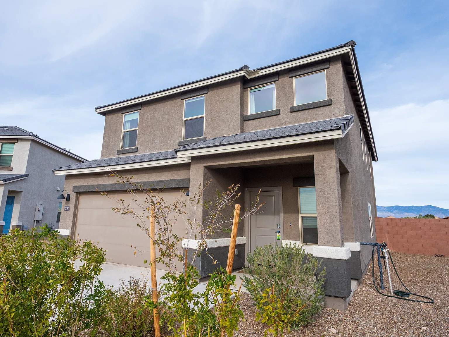 5 bed, 2522 sqft, $2,450 — Photo 1