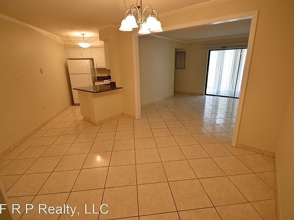 3rd image of 3672 Southpointe Dr #L-7