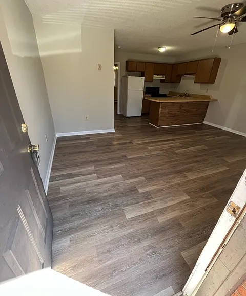 507 Butler Rd #B2 — Photo 2