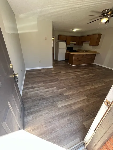 Building Photo - 507 Butler Rd #B2