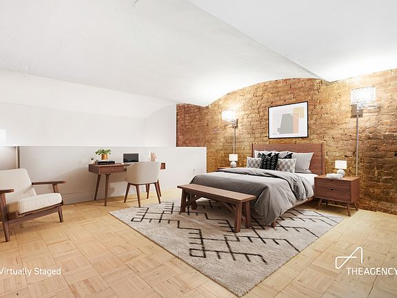 4th image of 39 E 12th St APT 207