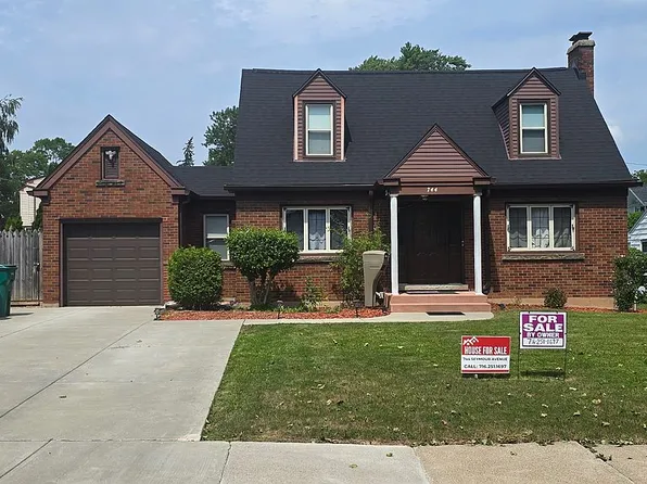 744 Seymour Ave, Niagara Falls, NY 14305