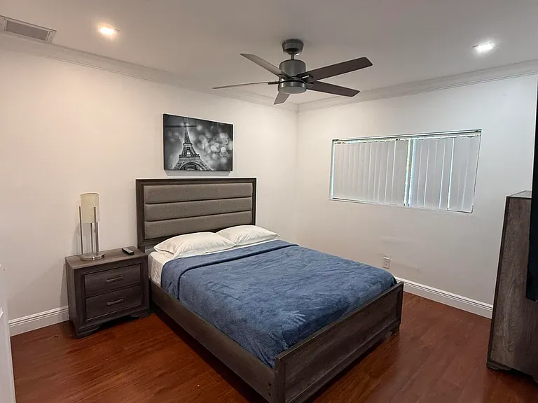 12394 Westhampton Cir — Photo 51