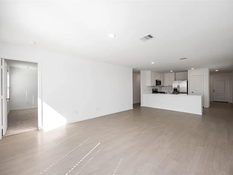 4930 Valencia Frst — Photo 4