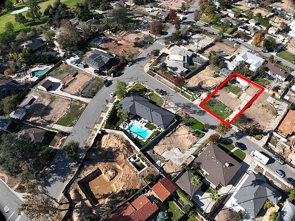 3rd image of 1685 E Calaveras St