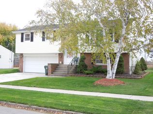 132 Cheryl Ln, Depew, NY 14043