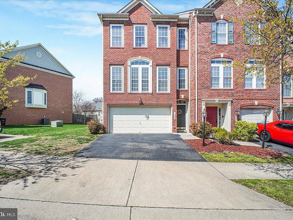 1st image of 1029 Hotchkiss Pl