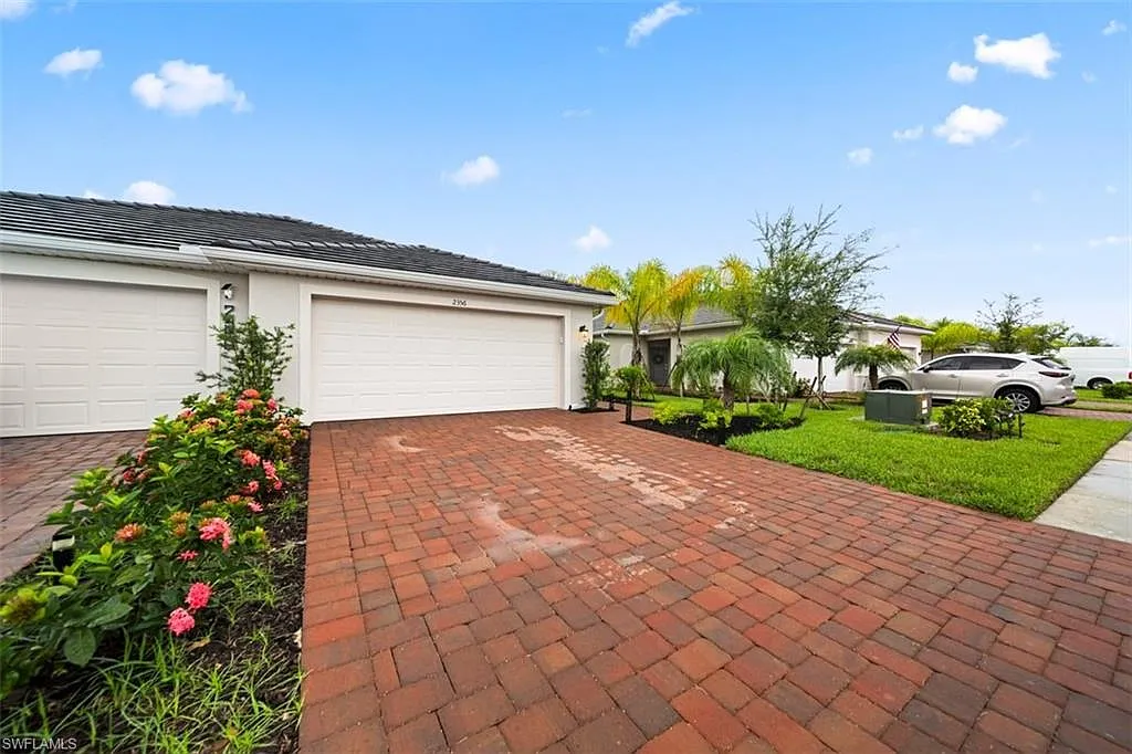2 bed, 2.0 bath, 1544 sqft, $2,600 — Photo 1
