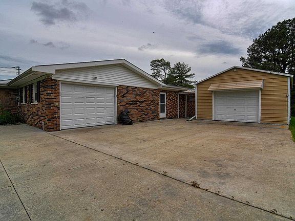 4th image of 10257 Dublin Dr