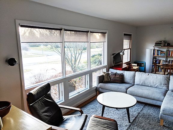 4th image of 312 Malabu Dr