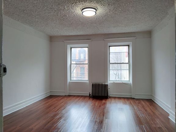 2nd image of 556 W 161st St #3
