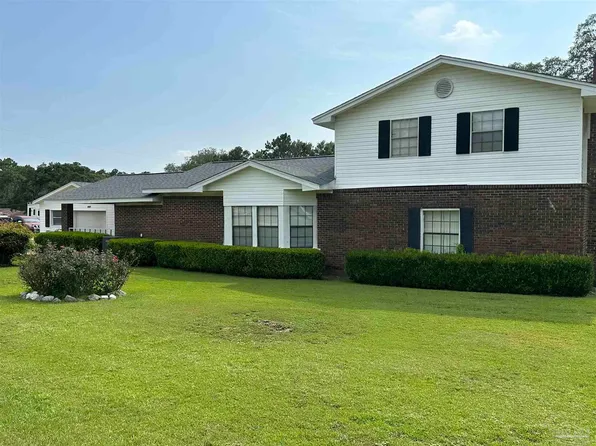 7501 Woods Rd, Pensacola, FL 32526