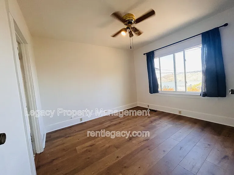 653 Alhambra St — Photo 9