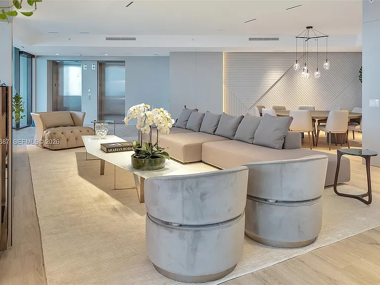 18555 Collins Ave #4705 — Photo 19