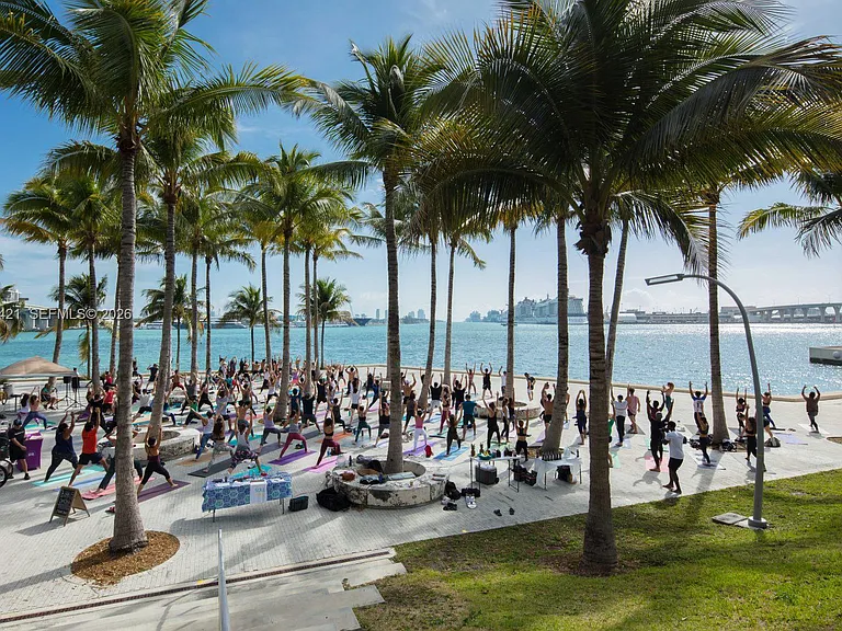 900 Biscayne Blvd #4205 — Photo 34