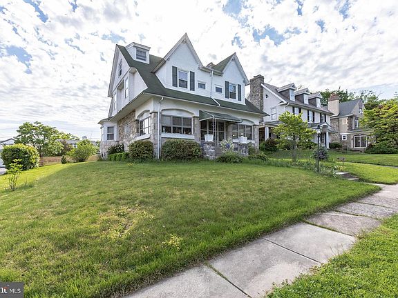 2nd image of 312 Riverview Ave