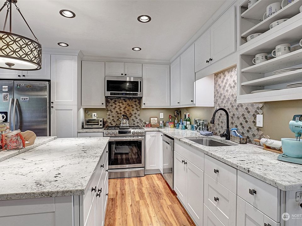 1st image of 10903 Glen Acres Drive S #20A