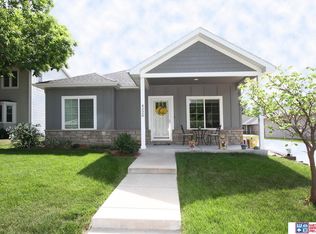4220 S 39th St, Lincoln, NE 68506