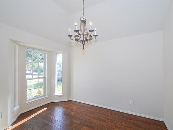 3rd image of 8010 Thorncroft Manor Ln