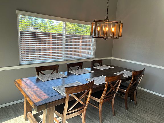 5th image of 111 Santa Rosa Pl
