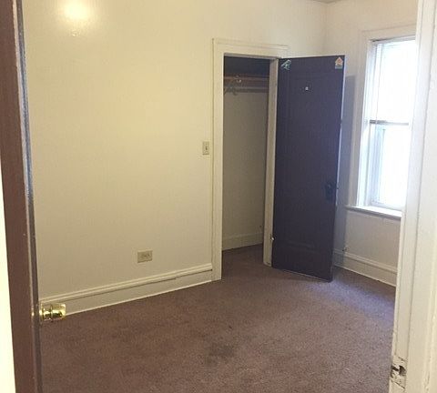 5th image of 7522 N Damen Ave APT 1