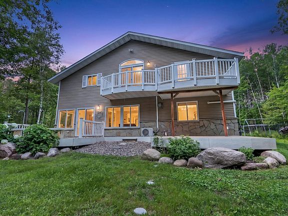 2nd image of 21564 Sugarbush Ln