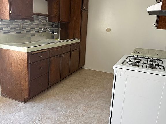3rd image of 2633 10th Ct APT 4