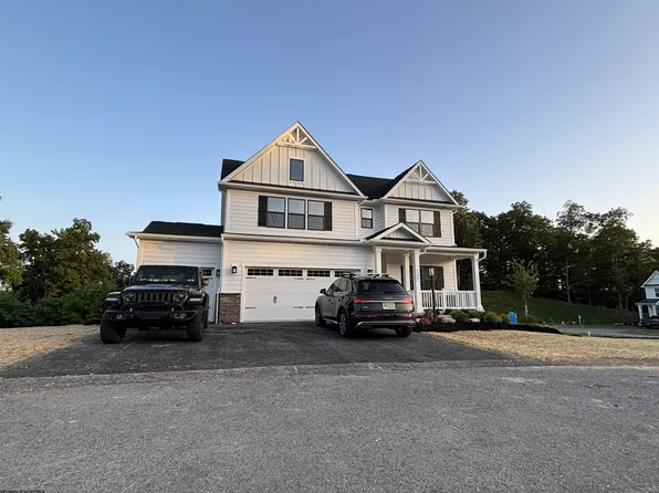 1106 Eagle Glen Ct, Morgantown, WV 26508