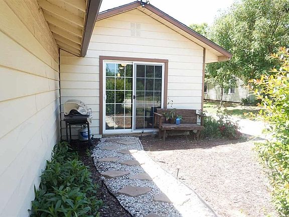 4th image of 1342 Business Highway 287j